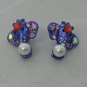 BETSEY JOHNSON | Elephant Head Earrings